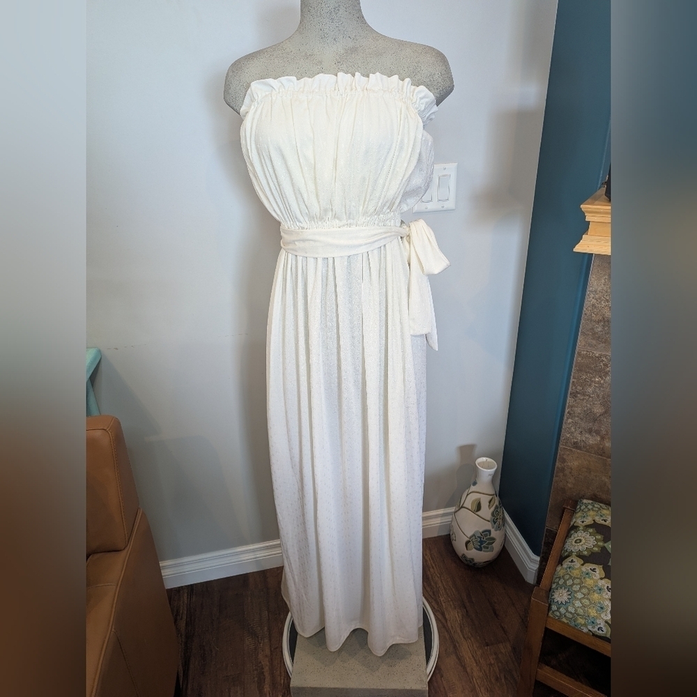 Vintage 1970s Ivory  Strapless Belted Maxi Dress Size 4- 8  S/M